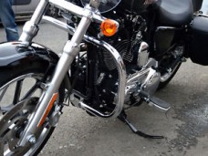 Highway Chrome Crash Bar Engine Guard for Harley-Davidson Sportster 883 & 1200 XL (2004+) 